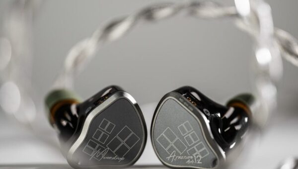 Moondrop Armature Art 12 —— 同一個 design language，同一個疑問