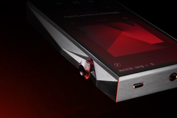 Astell&Kern SP4000T 側面視角展示 knurled 音量輪同幾何機身