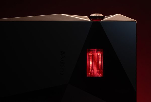 Astell&Kern SP4000T 真空管窗口展示 Quad 膽管發光效果